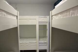 Хостелы Park Hostel Osh Ош Спальное место на двухъярусной кровати в общем номере для мужчин и женщин-4
